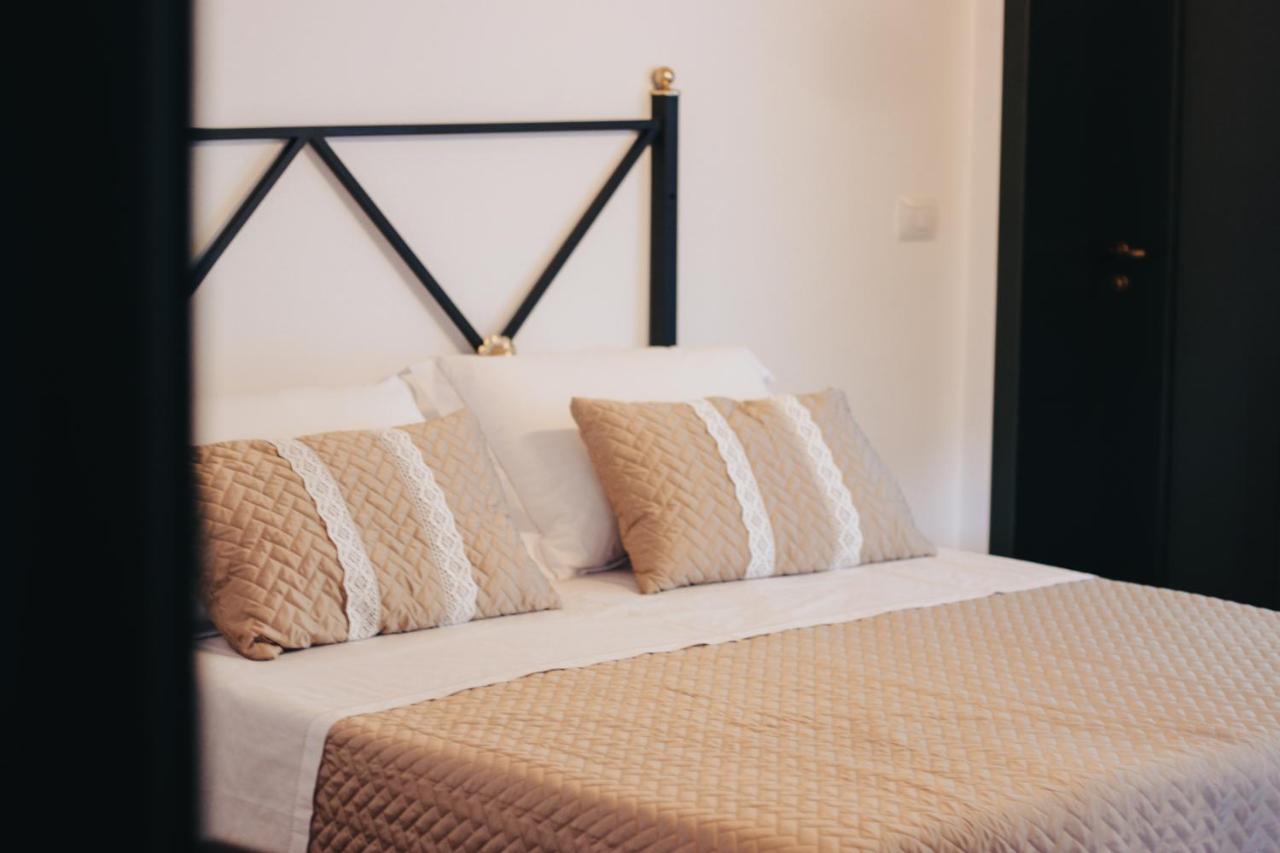 Bujtina Maria Hotel Stegopull Buitenkant foto