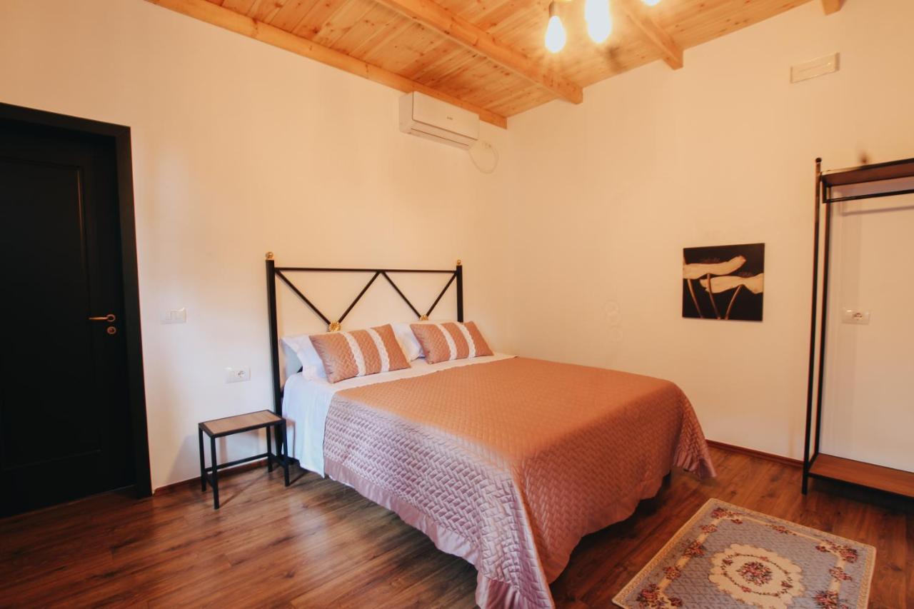 Bujtina Maria Hotel Stegopull Buitenkant foto